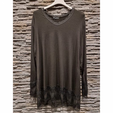 Topp med blonder sort Plus size - Cat & Co